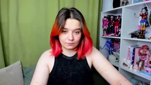 Snapshot of edna_dana chatting on November 2025 09:36:02 PM Edna online show from November 2025 09:36:02 PM