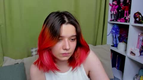 Snapshot of edna_dana chatting on November 2025 06:34:02 PM Edna online show from November 2025 06:34:02 PM