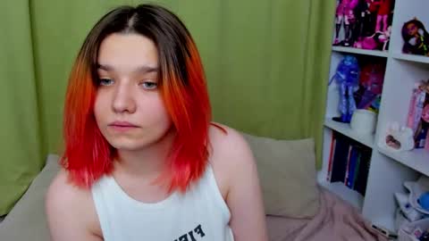 Snapshot of edna_dana chatting on November 2025 06:08:01 PM Edna online show from November 2025 06:08:01 PM