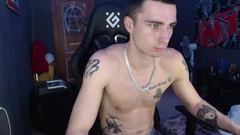 Snapshot of eduard_loveee chatting on December 2024 02:26:02 PM Eduar online show from December 2024 02:26:02 PM