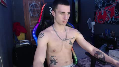 Snapshot of eduard_loveee chatting on December 2024 03:16:01 PM Eduar online show from December 2024 03:16:01 PM