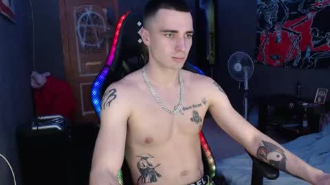 Snapshot of eduard_loveee chatting on December 2024 03:02:01 PM Eduar online show from December 2024 03:02:01 PM