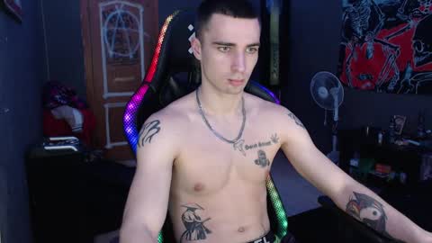 Snapshot of eduard_loveee chatting on February 2025 05:23:02 PM Eduar online show from February 2025 05:23:02 PM