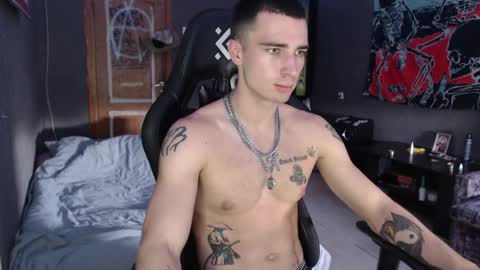 Snapshot of eduard_loveee chatting on September 2025 06:02:02 AM Eduar online show from September 2025 06:02:02 AM