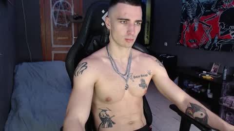 Snapshot of eduard_loveee chatting on September 2025 08:04:02 AM Eduar online show from September 2025 08:04:02 AM