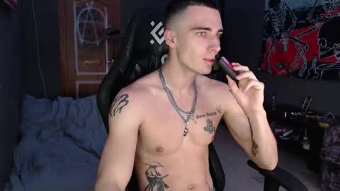 Snapshot of eduard_loveee chatting on September 2025 07:54:01 AM Eduar online show from September 2025 07:54:01 AM