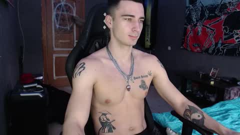 Snapshot of eduard_loveee chatting on October 2025 10:48:01 AM Eduar online show from October 2025 10:48:01 AM