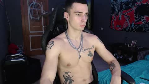 Snapshot of eduard_loveee chatting on October 2025 01:02:02 PM Eduar online show from October 2025 01:02:02 PM