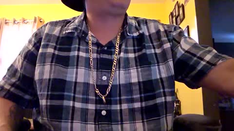 edwardaims_2please online show from October 2025 09:34:02 PM