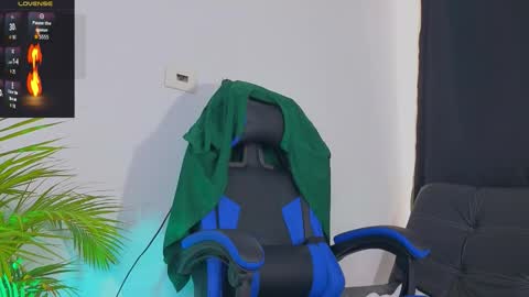 Edward Ross online show from October 2025 08:42:02 PM