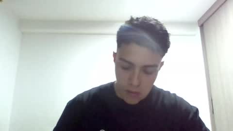 edwisalvatore online show from December 2024 12:45:02 AM