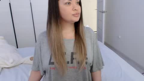 eelena4kiss online show from February 2025 09:44:02 AM