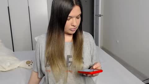 eelena4kiss online show from February 2025 08:00:01 PM