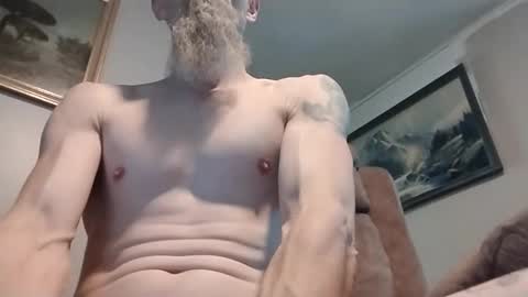 ezsmoke420 online show from December 2024 09:39:01 PM