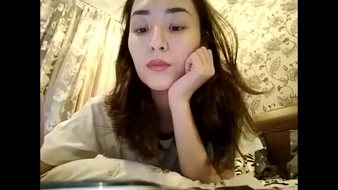 Effy online show from March 2025 04:35:02 PM