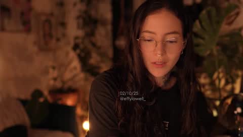 Effy online show from October 2025 01:57:01 AM