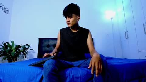 eiden_allenx1 online show from December 2024 09:39:02 AM