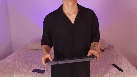 Snapshot of eiden_blake chatting on November 2025 12:59:03 PM Eiden Blake online show from November 2025 12:59:03 PM