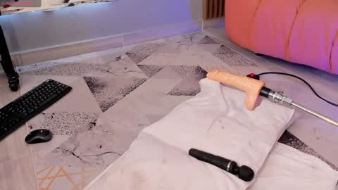 Snapshot of eilin_clio chatting on December 2024 03:35:01 PM Eilin online show from December 2024 03:35:01 PM