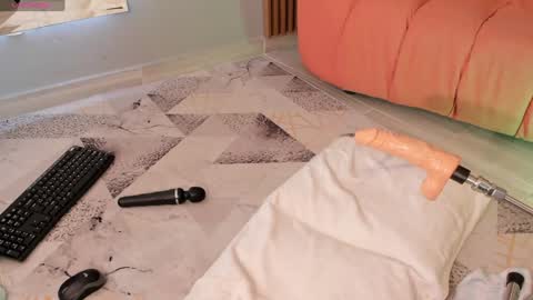 Snapshot of eilin_clio chatting on December 2024 03:53:02 PM Eilin online show from December 2024 03:53:02 PM