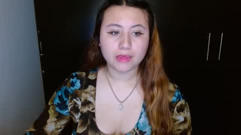 EIMY   MODEL INDEPENDENT online show from December 2024 03:52:02 AM