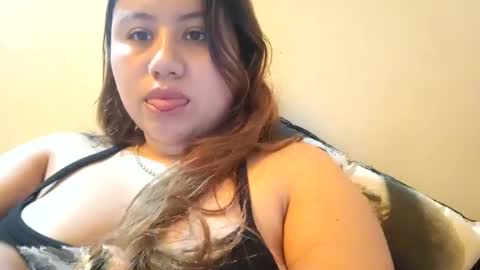 EIMY   MODEL INDEPENDENT online show from January 2025 08:55:01 PM