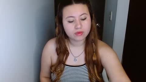 EIMY   MODEL INDEPENDENT online show from February 2025 02:49:01 AM