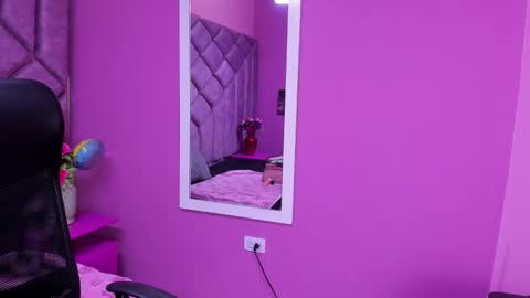 eimy_cutte online show from March 2025 12:06:02 PM