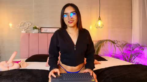 Snapshot of eimy_rosse18 chatting on October 2025 10:48:02 AM eimy_rosse18 online show from October 2025 10:48:02 AM