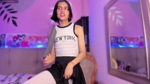 Eimyflorian online show from November 2025 02:07:02 PM