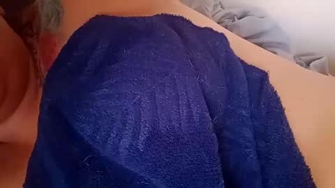 Snapshot of eireneninon chatting on February 2025 07:26:01 PM Eirene online show from February 2025 07:26:01 PM