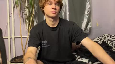 Eitan online show from November 2025 03:00:01 PM