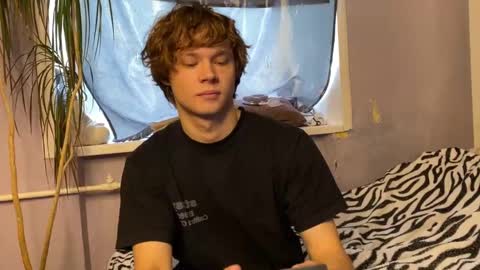 Eitan online show from November 2025 05:07:02 AM