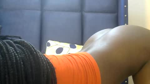 petite online show from February 2025 03:47:02 AM