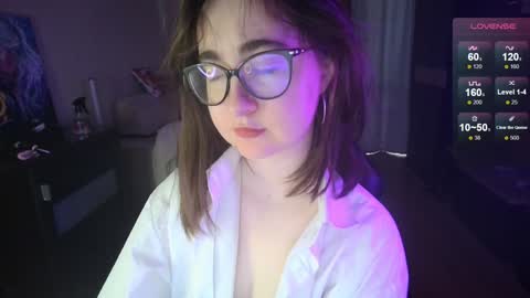 If you like it when I meow give me a thumbs up online show from December 2024 10:02:02 AM