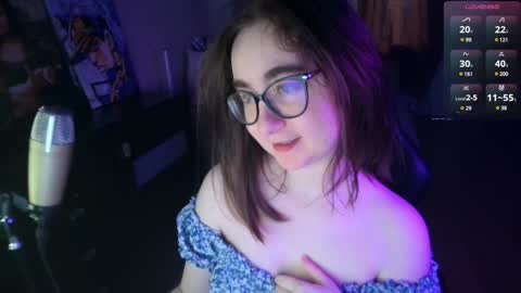 If you like it when I meow give me a thumbs up online show from January 2025 09:55:02 AM