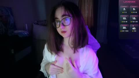 If you like it when I meow give me a thumbs up online show from January 2025 01:38:02 PM