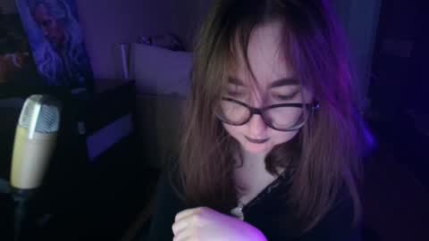 If you like it when I meow give me a thumbs up online show from January 2025 01:32:01 PM