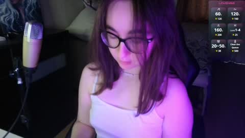 If you like it when I meow give me a thumbs up online show from January 2025 12:01:01 PM