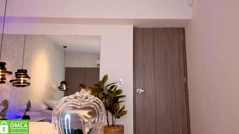 Snapshot of ela_ps chatting on October 2025 12:06:01 PM LOREIN online show from October 2025 12:06:01 PM