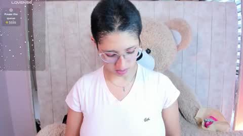 Snapshot of elaine87_ chatting on October 2025 07:01:02 PM elaine87_ online show from October 2025 07:01:02 PM