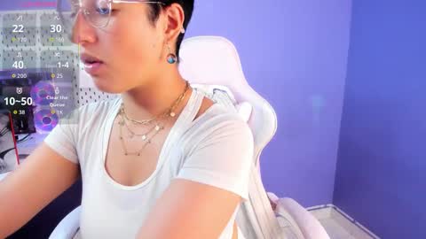 Snapshot of elaine87_ chatting on October 2025 08:20:02 PM elaine87_ online show from October 2025 08:20:02 PM