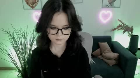 Your sweet girl online show from March 2025 08:00:01 PM