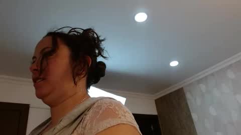 Snapshot of elamurray chatting on November 2025 11:20:01 AM elamurray online show from November 2025 11:20:01 AM