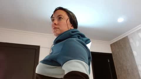 Snapshot of elamurray chatting on November 2025 11:10:03 AM elamurray online show from November 2025 11:10:03 AM