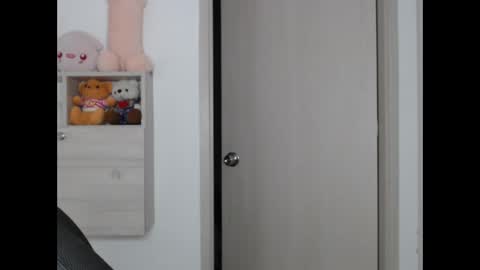 Snapshot of elandor__79876 chatting on November 2025 08:02:01 PM elandor online show from November 2025 08:02:01 PM