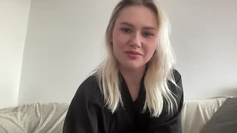 elaraluxxxe online show from October 2025 11:03:01 AM