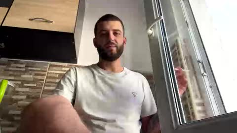 elchapoguzman95 online show from November 2025 11:23:02 AM