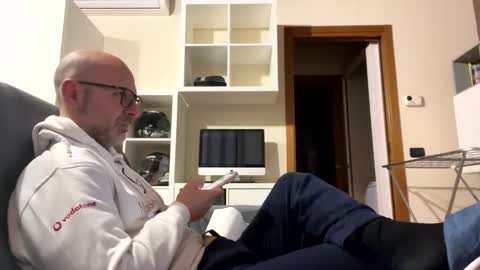 Snapshot of eldiablo844 chatting on January 2025 08:04:01 PM Eldiablo844 online show from January 2025 08:04:01 PM