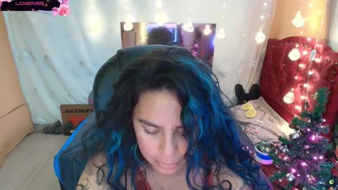 Snapshot of elektra_32 chatting on December 2024 10:49:01 AM elektra online show from December 2024 10:49:01 AM